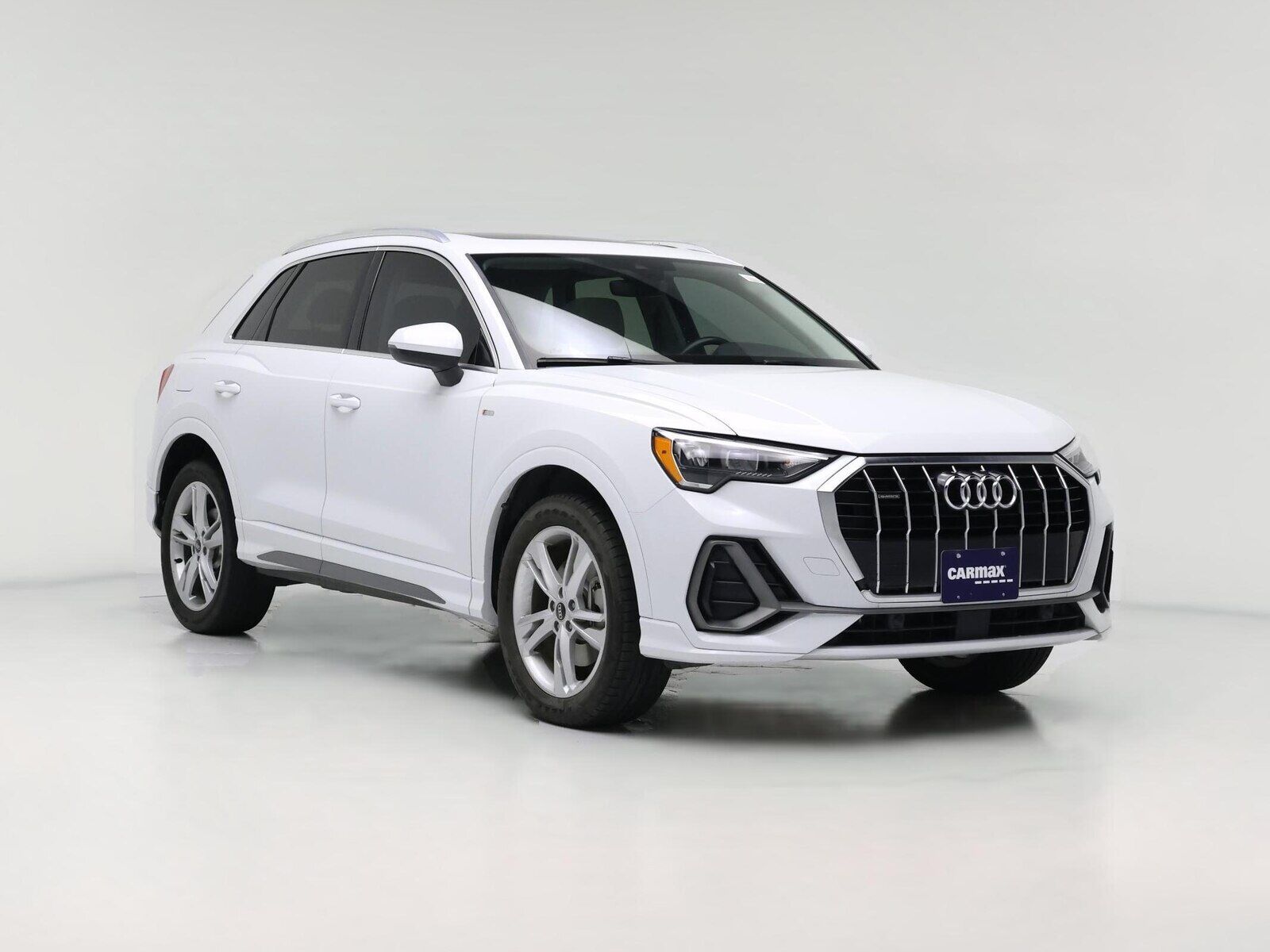 2022 AUDI Q3