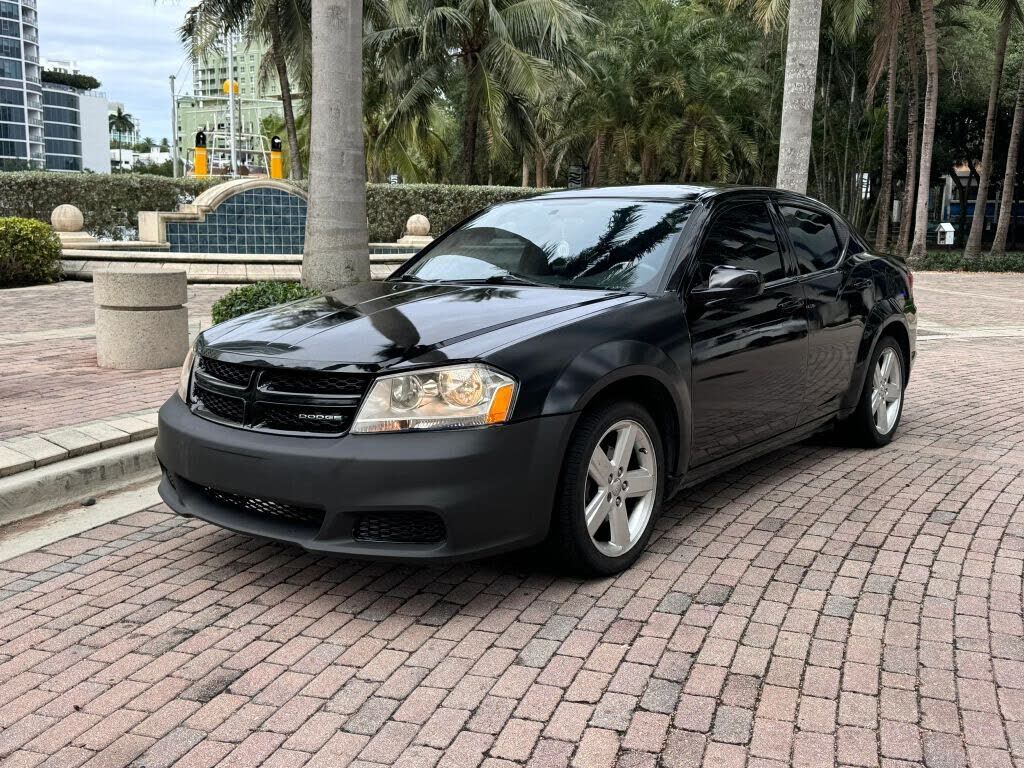 2012 DODGE Avenger