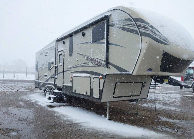 2016 FOREST RIVER Crusader