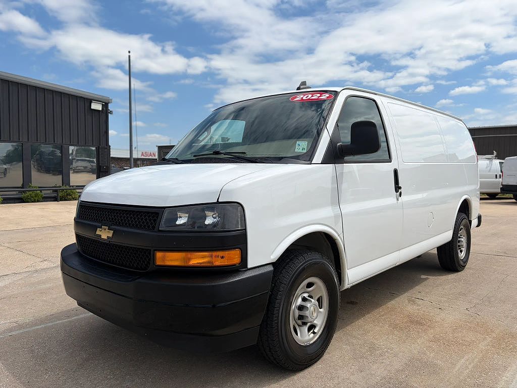 2022 CHEVROLET Express