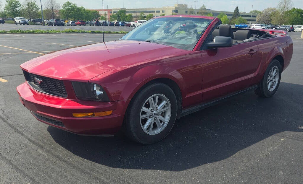 2005 FORD Mustang