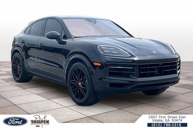 2024 PORSCHE Cayenne