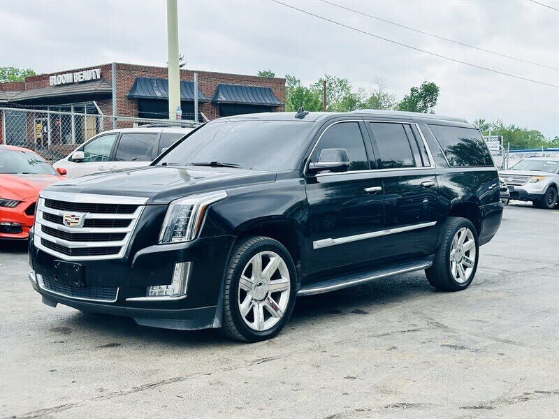 2019 CADILLAC Escalade ESV