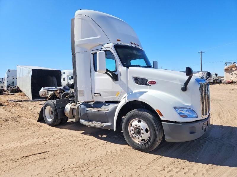 2018 PETERBILT 579