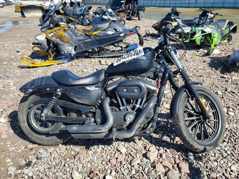 2015 HARLEY DAVIDSON Iron883