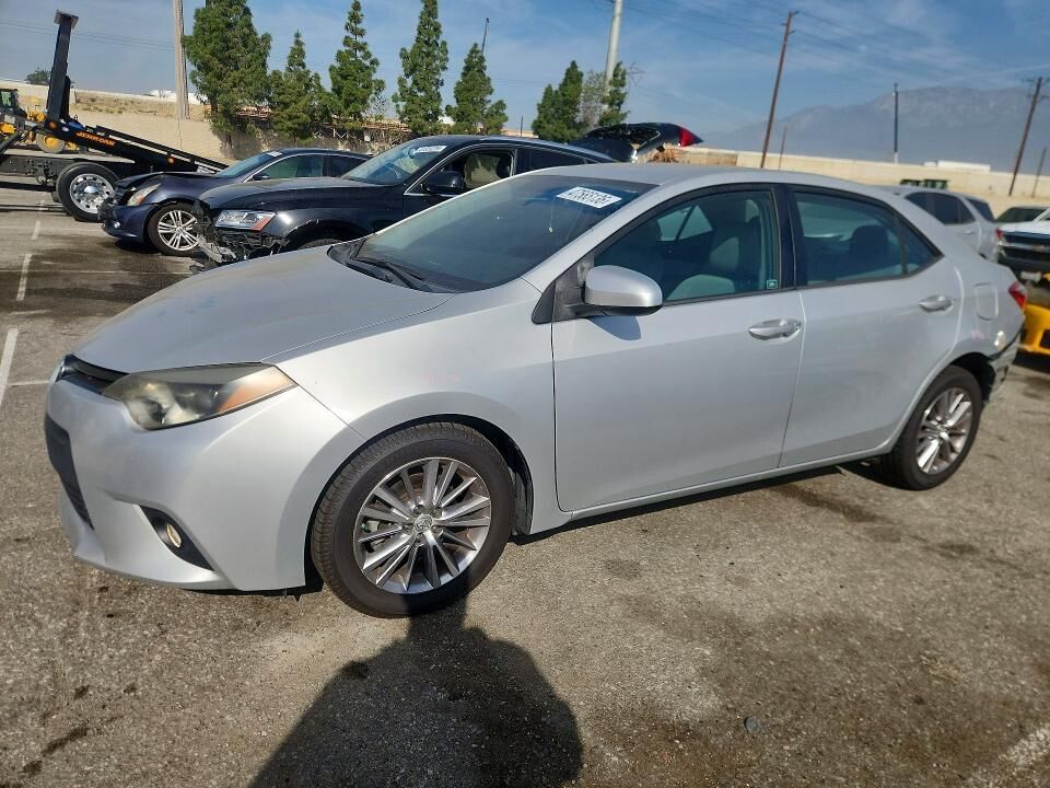 2014 TOYOTA Corolla