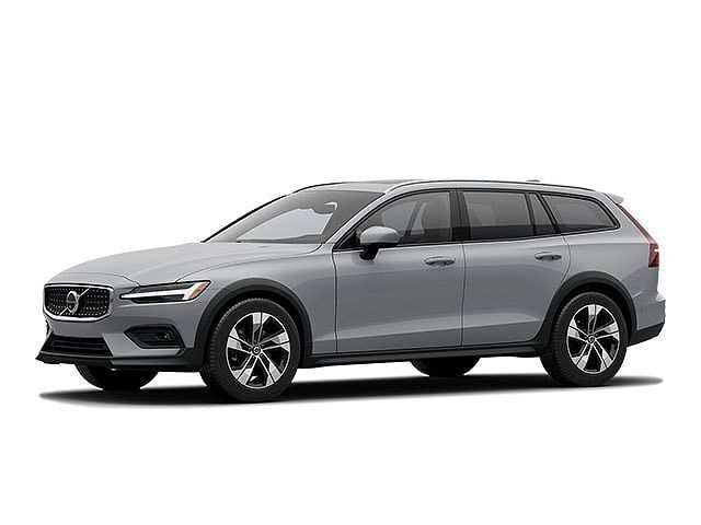 2025 VOLVO V60CC