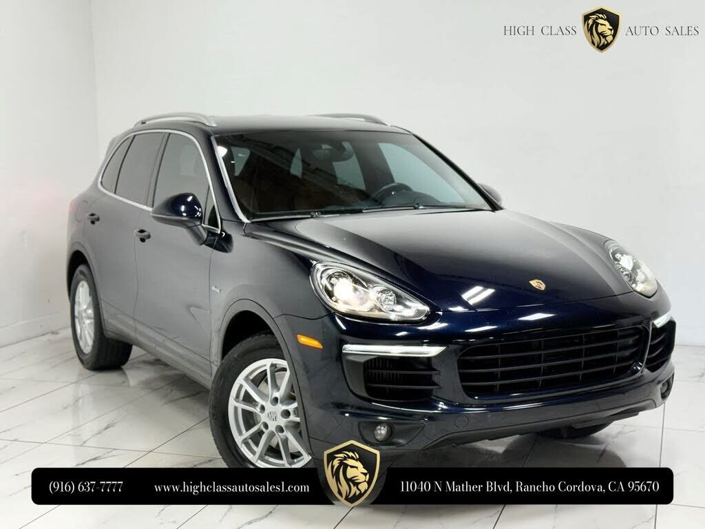 2015 PORSCHE Cayenne