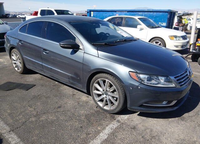 2013 VOLKSWAGEN Passat