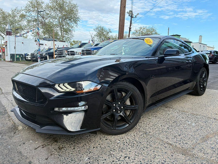 2019 FORD Mustang