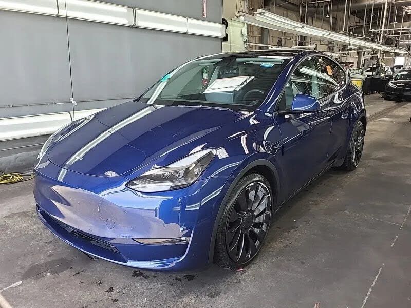 2022 TESLA Model Y