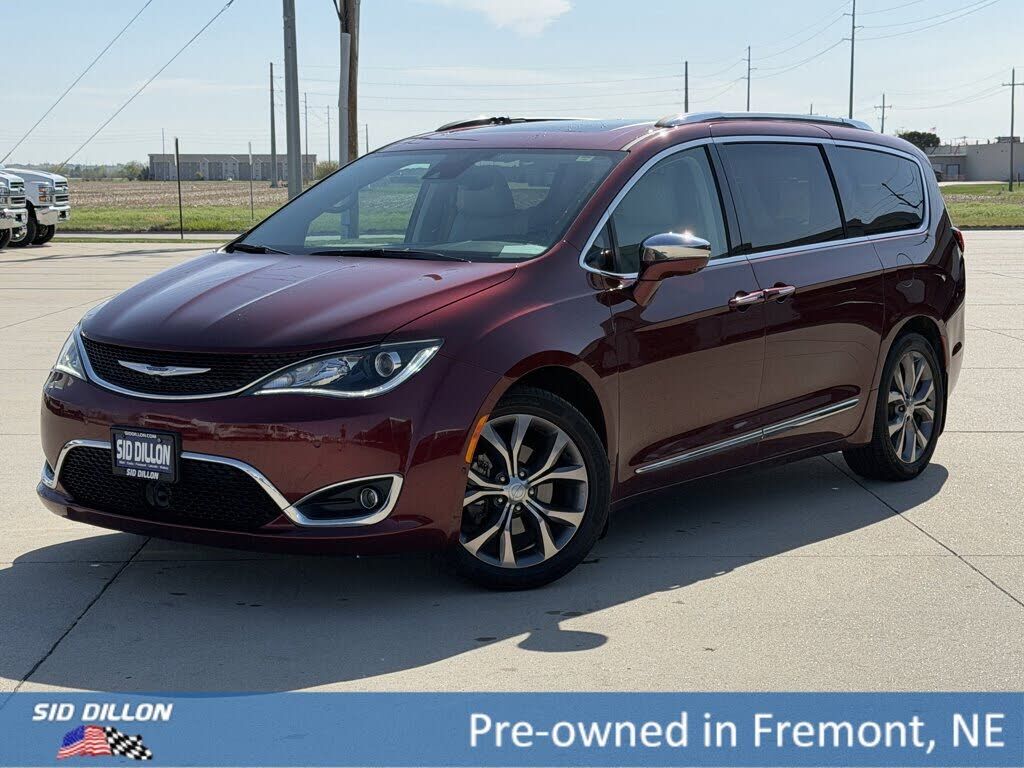 2019 CHRYSLER Pacifica