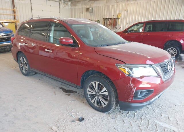 2017 NISSAN Pathfinder