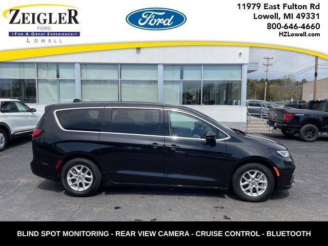 2023 CHRYSLER Pacifica