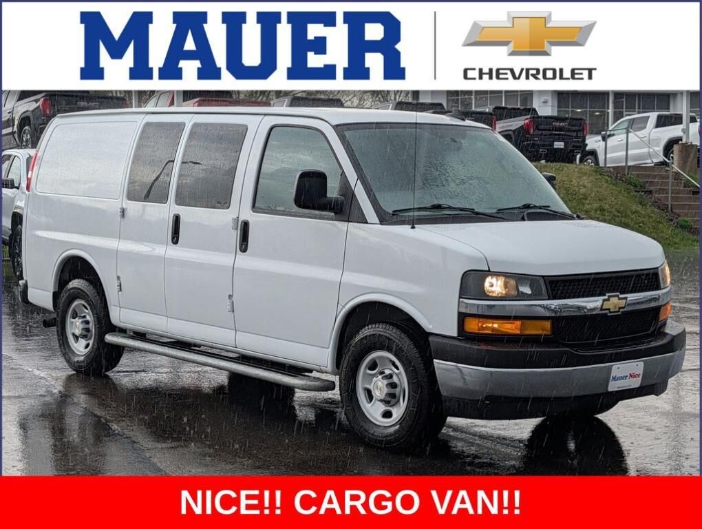 2023 CHEVROLET Express