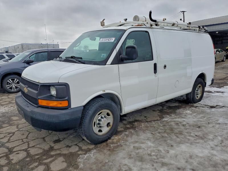 2013 CHEVROLET Express