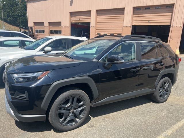 2024 TOYOTA RAV4