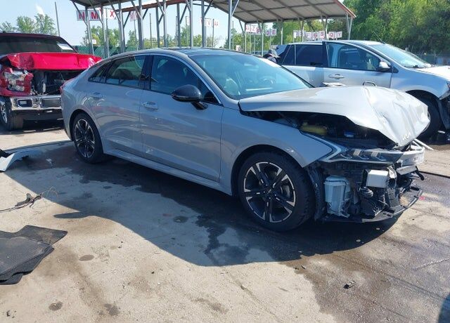 2022 KIA K5