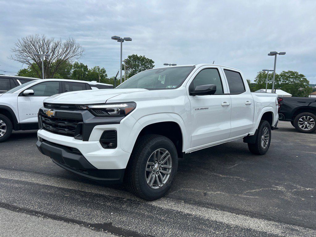 2025 CHEVROLET Colorado