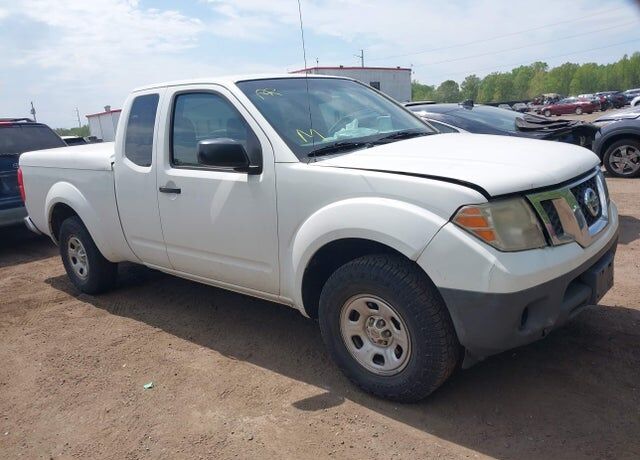 2015 NISSAN Frontier