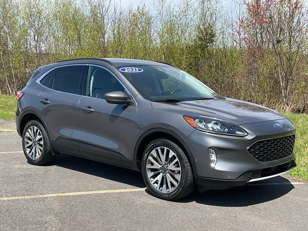 2021 FORD Escape