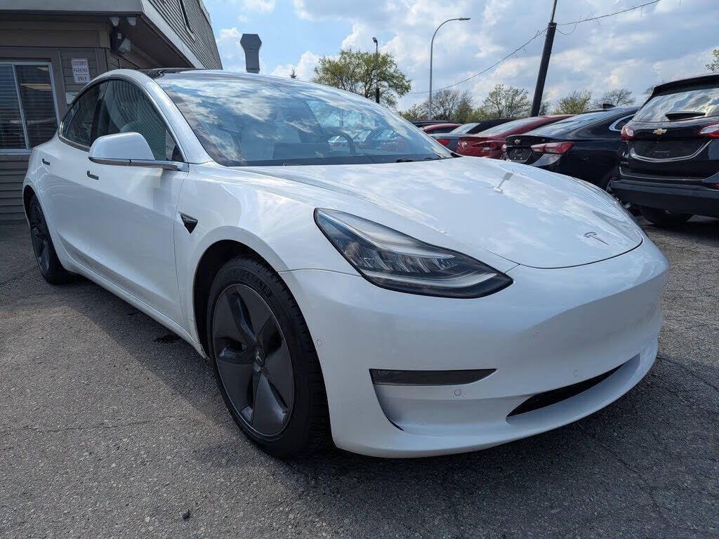 2019 TESLA Model 3