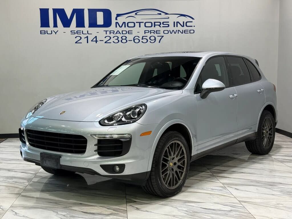 2017 PORSCHE Cayenne