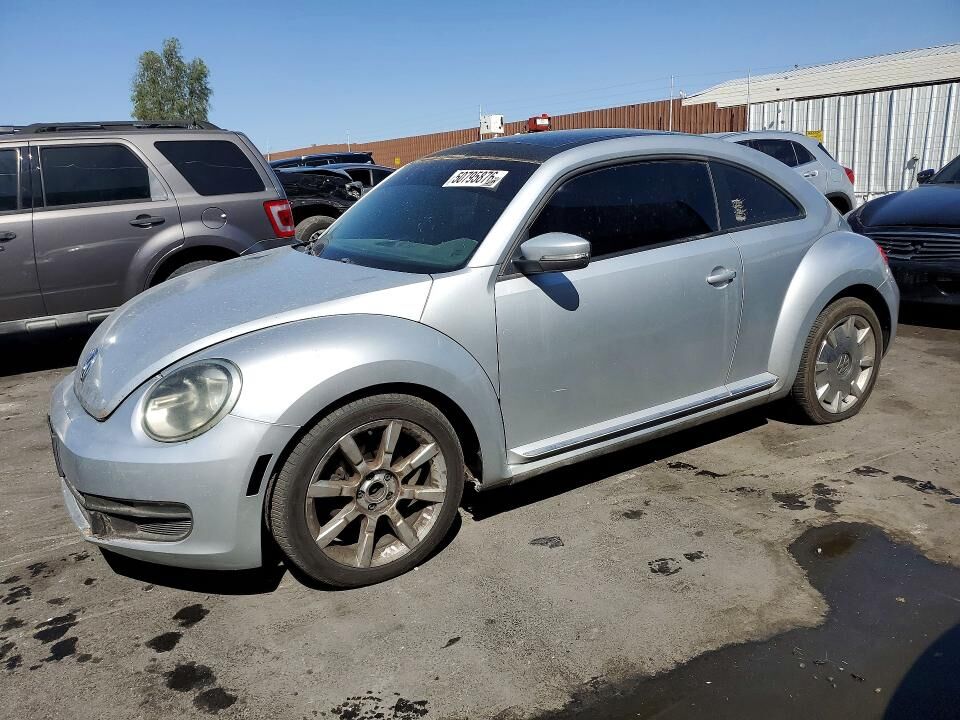 2013 VOLKSWAGEN Beetle