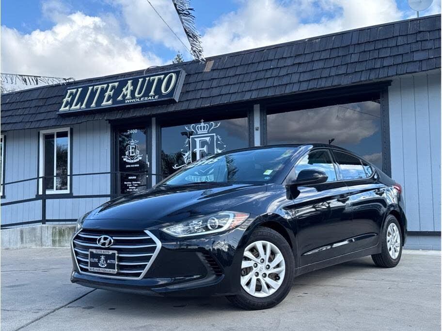 2017 HYUNDAI Elantra