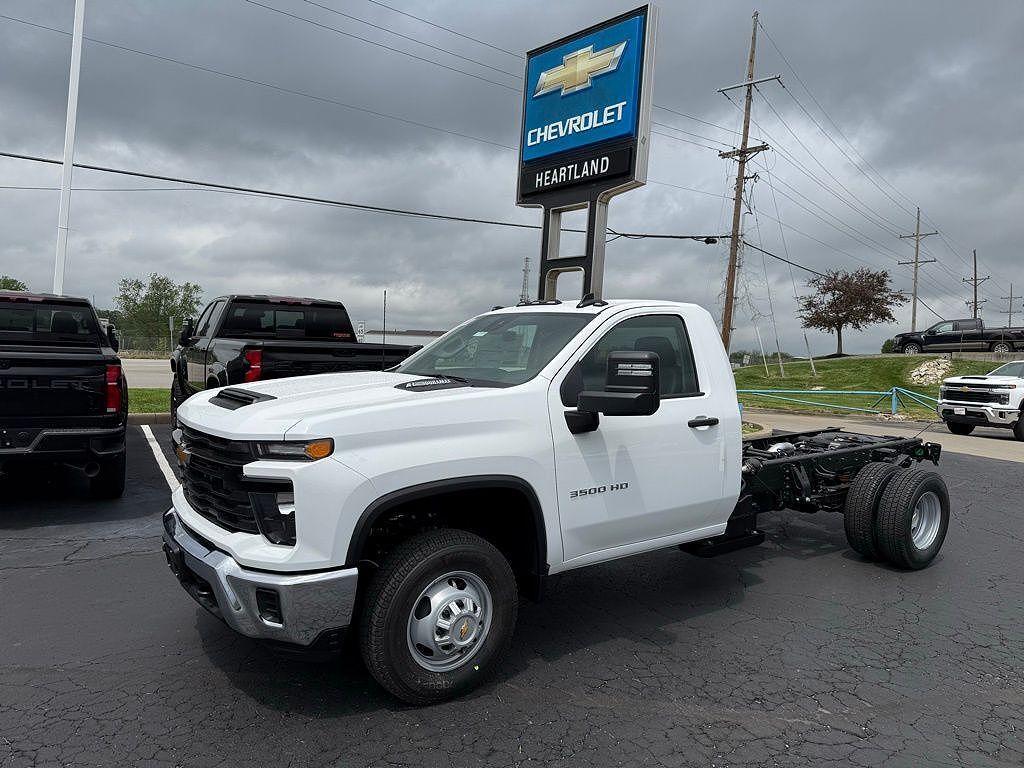 2026 CHEVROLET Silverado HD