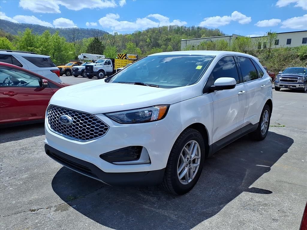 2023 FORD Edge
