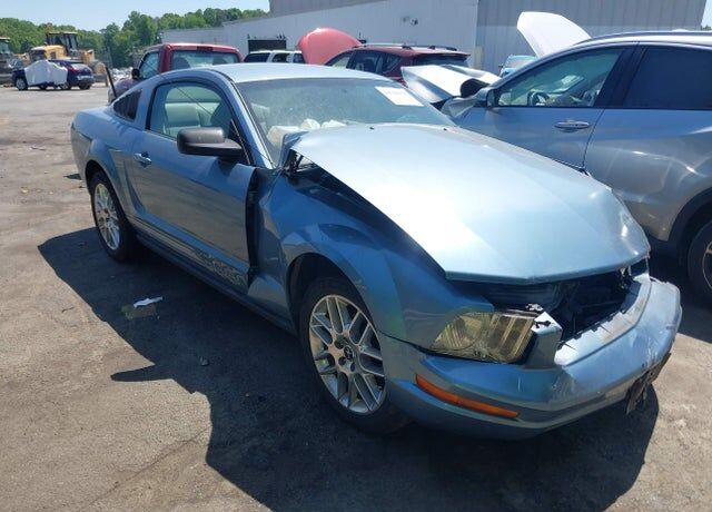 2005 FORD Mustang