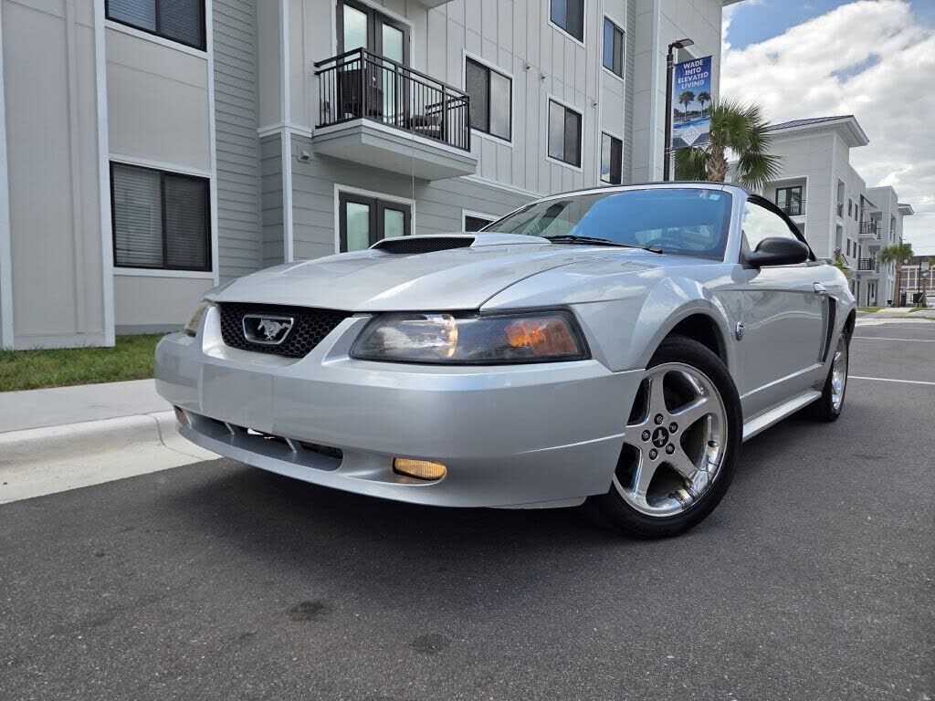 2004 FORD Mustang