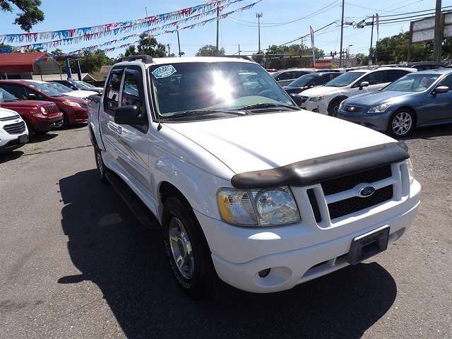 2004 FORD Explorer