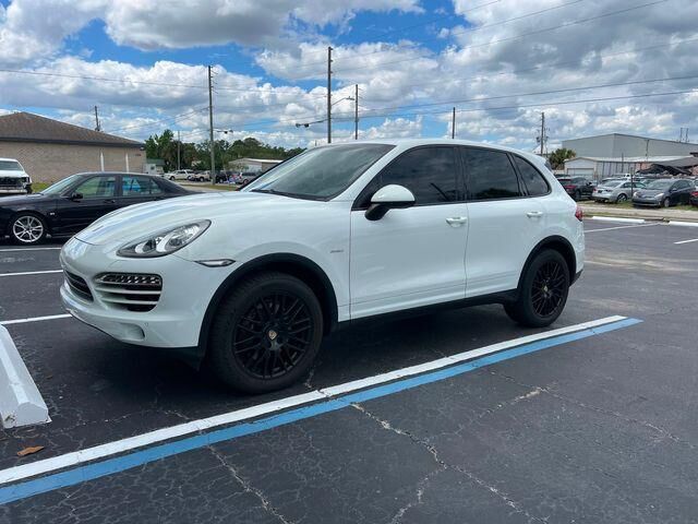 2014 PORSCHE Cayenne