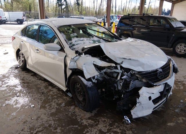 2016 NISSAN Altima