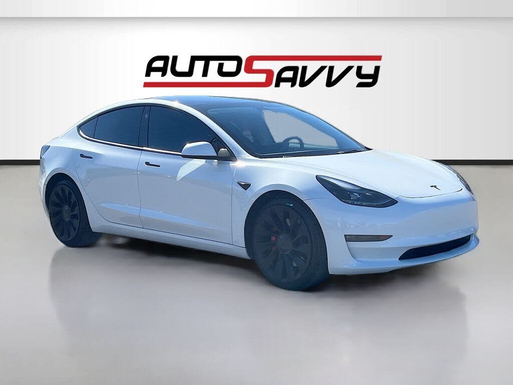 2023 TESLA Model 3