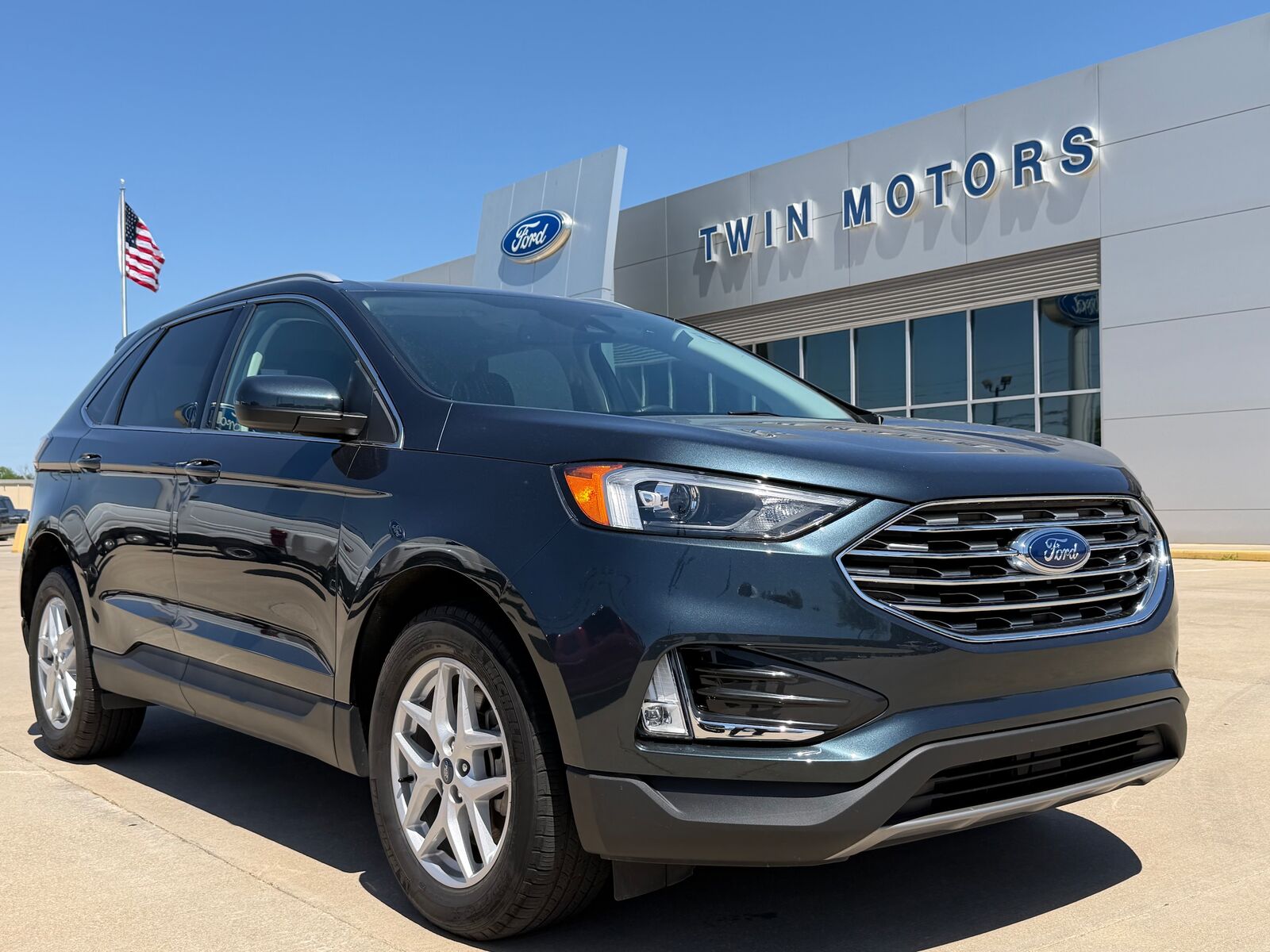2022 FORD Edge