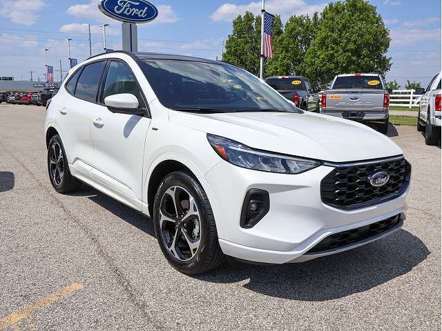 2024 FORD Escape