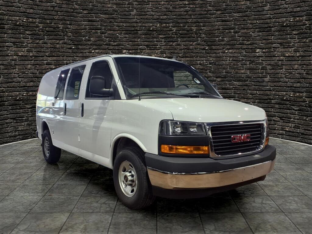 2024 GMC Savana