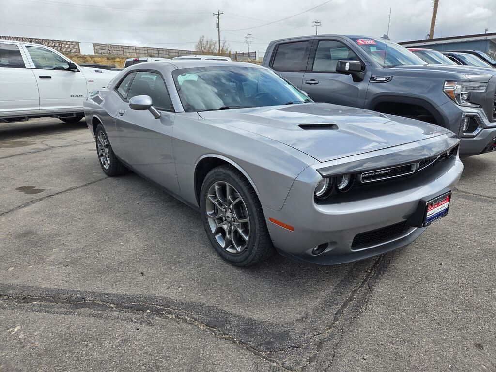 2017 DODGE Challenger