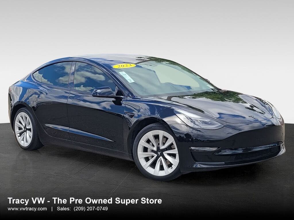 2023 TESLA Model 3