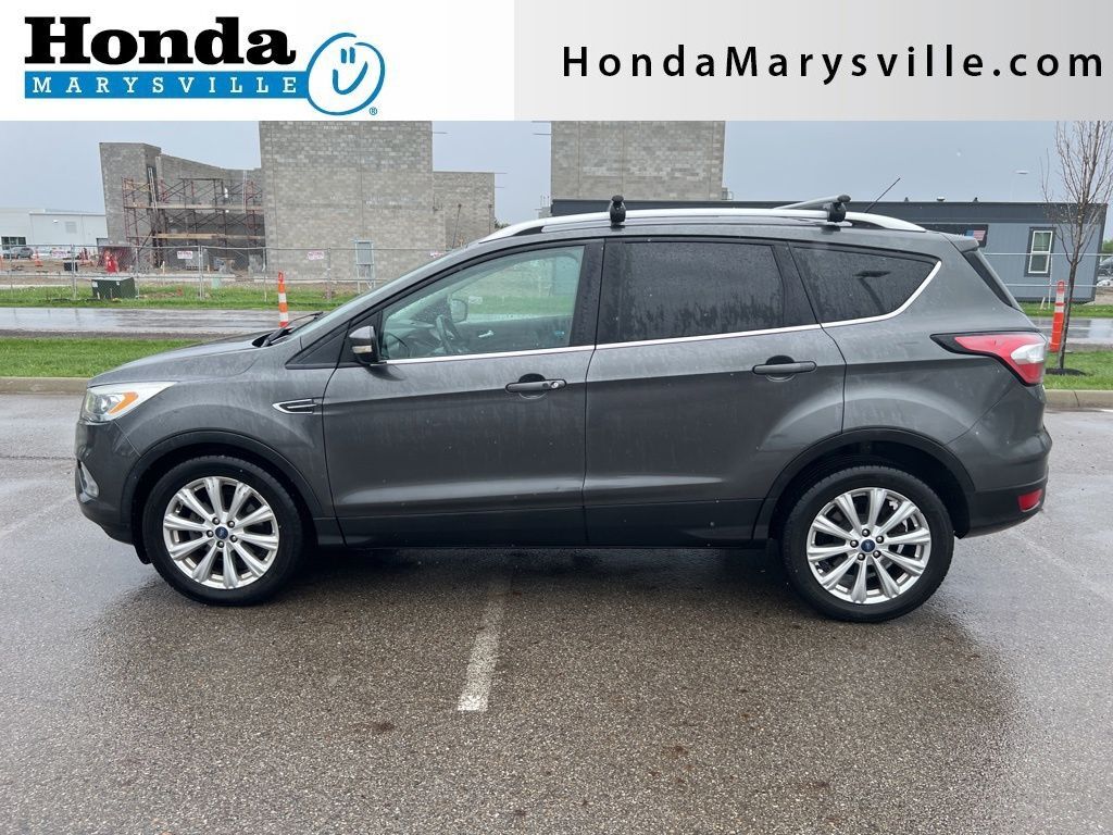 2017 FORD Escape
