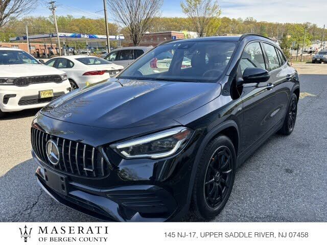 2022 MERCEDES-BENZ GLA-Class