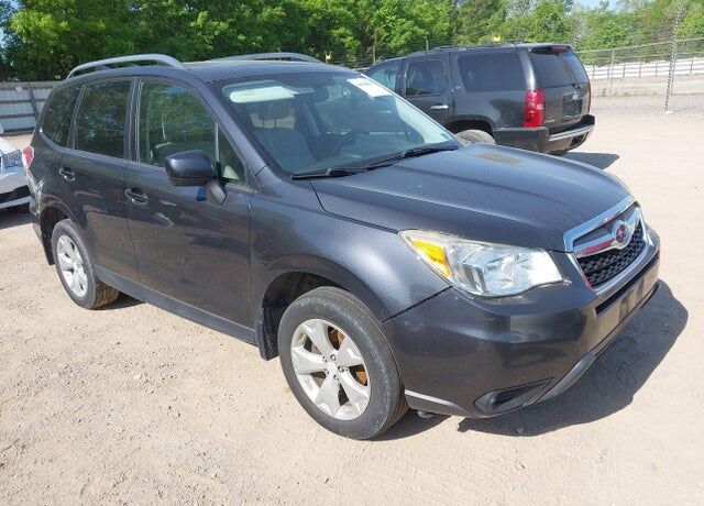 2016 SUBARU Forester