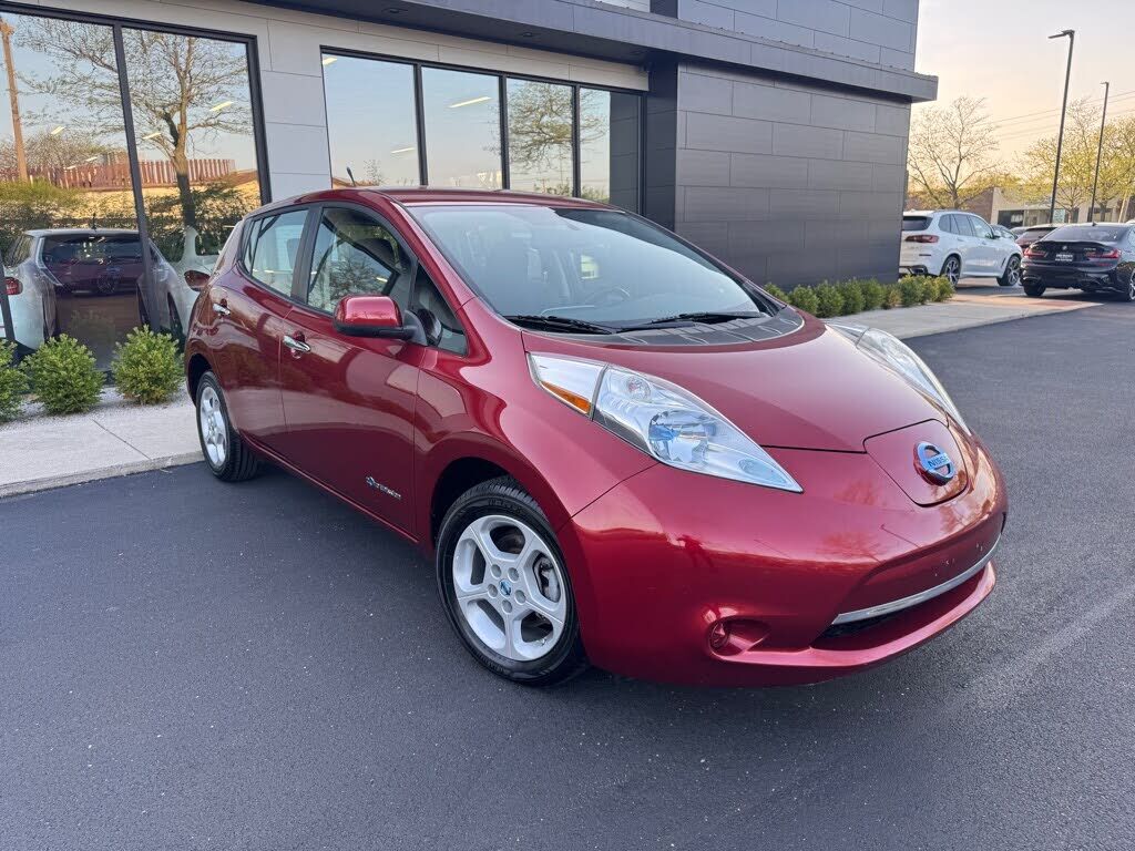 2013 NISSAN Leaf