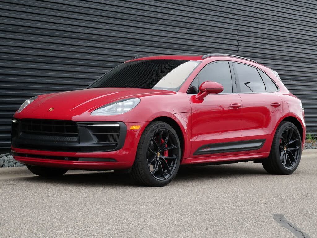 2022 PORSCHE Macan
