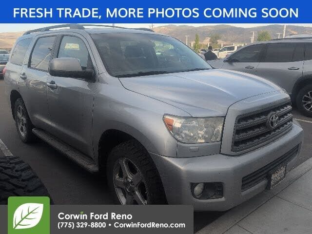 2013 TOYOTA Sequoia