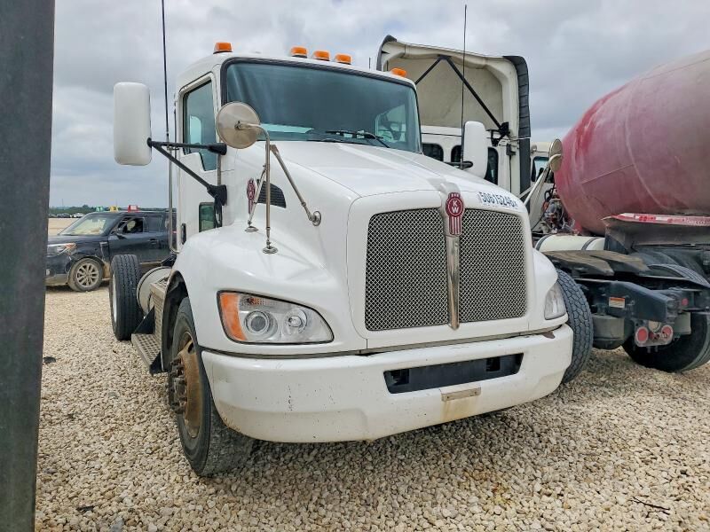 2015 KENWORTH T3 Series