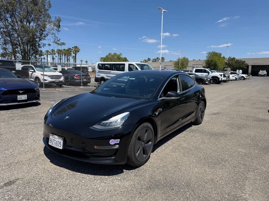 2018 TESLA Model 3